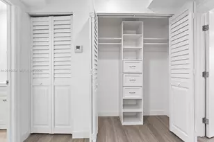 8550 Byron Ave, Miami Beach, FL 33141 - Photo 9
