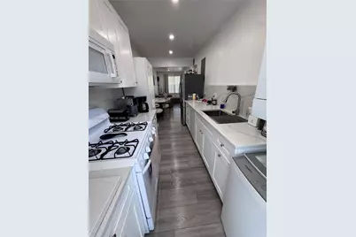 8550 Byron Ave #2G, Miami Beach, FL 33141 - Photo 9