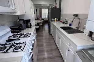 8550 Byron Ave, Miami Beach, FL 33141 - Photo 9