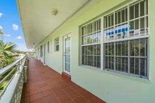 8550 Byron Ave, Miami Beach, FL 33141 - Photo 21