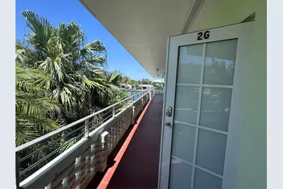 8550 Byron Ave #2G, Miami Beach, FL 33141 - Photo 3