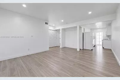 8550 Byron Ave #2G, Miami Beach, FL 33141 - Photo 5