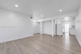 8550 Byron Ave, Miami Beach, FL 33141 - Photo 5