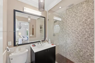 636 NE 17th Ter, Fort Lauderdale, FL 33304 - Photo 21