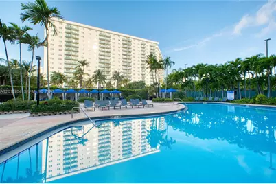 19370 Collins Ave #826, Sunny Isles Beach, FL 33160 - Photo 5