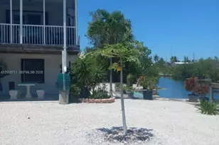 251 Pelican Ln, Big Pine, FL 33043 - Photo 1