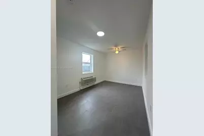 1535 NW 1st Pl #10, Miami, FL 33136 - Photo 7