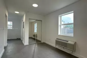 1535 NW 1st Pl, Miami, FL 33136 - Photo 3