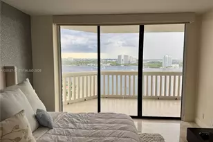 1000 Island Blvd, Aventura, FL 33160 - Photo 15