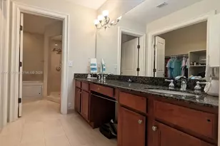 16101 Emerald Estates Dr, Weston, FL 33331 - Photo 13