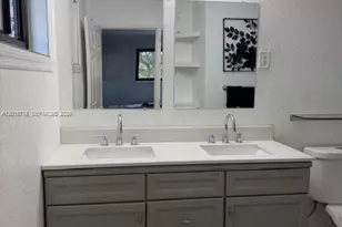 2640 N 62nd Ave, Hollywood, FL 33024 - Photo 9