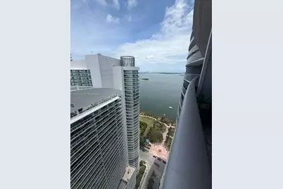 488 NE 18th St #3905, Miami, FL 33132 - Photo 11