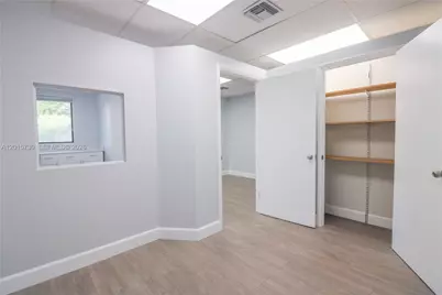 501 Golden Isles Dr #206C, Hallandale Beach, FL 33009 - Photo 5