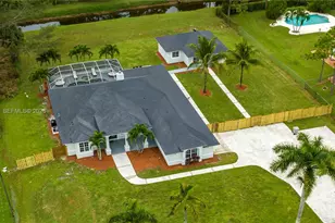 11066 N 46th Pl N, West Palm Beach, FL 33411 - Photo 1
