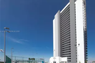 16385 Biscayne Blvd, North Miami Beach, FL 33160 - Photo 25
