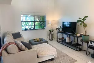 341 Ives Dairy Rd, Miami, FL 33179 - Photo 5
