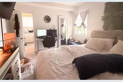 8144 Harding Ave #2, Miami Beach, FL 33141 - Photo 7