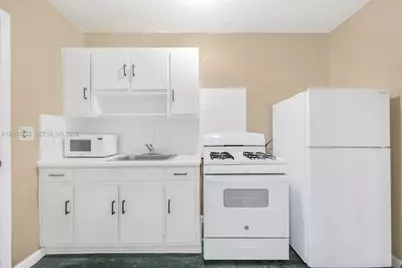 126 SW 18th Ave #11, Miami, FL 33135 - Photo 1