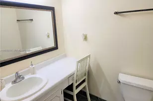 3375 N Country Club Dr, Aventura, FL 33180 - Photo 9