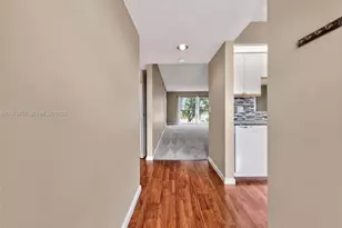 13055 SW 15th Ct, Pembroke Pines, FL 33027 - Photo 5