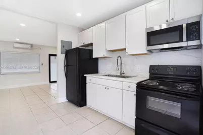 502 NW 7th Ct #1, Hallandale Beach, FL 33009 - Photo 1