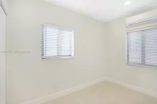502 NW 7th Ct, Hallandale Beach, FL 33009 - Photo 11