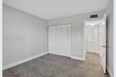 3050 NE 16th Ave #407, Oakland Park, FL 33334 - Photo 25