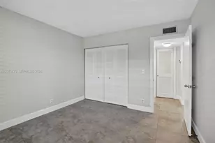 3050 NE 16th Ave, Oakland Park, FL 33334 - Photo 25