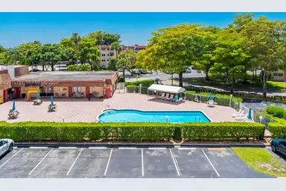 1020 Country Club Dr #405, Margate, FL 33063 - Photo 21
