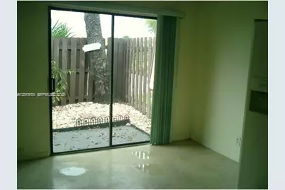 5702 Swordfish Cir, Tamarac, FL 33319 - Photo 5