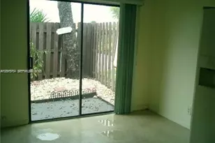 5702 Swordfish Cir, Tamarac, FL 33319 - Photo 5