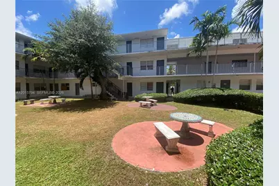 13700 NE 6th Ave #115, North Miami, FL 33161 - Photo 5