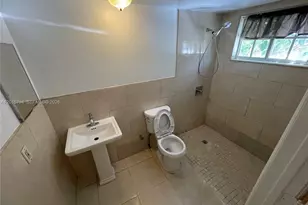 13700 NE 6th Ave, North Miami, FL 33161 - Photo 15