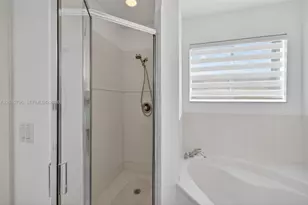 11248 NW 56th St, Doral, FL 33178 - Photo 33