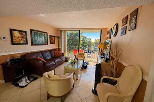 8002 SW 149th Ave, Miami, FL 33193 - Photo 9