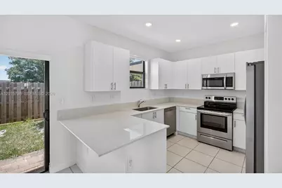 23029 SW 128th Pl, Miami, FL 33170 - Photo 9