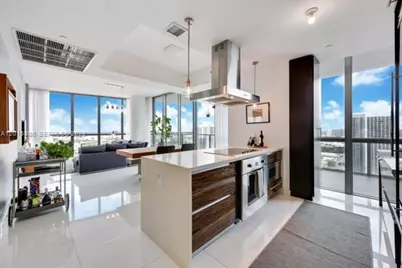 1100 Biscayne Blvd #3205, Miami, FL 33132 - Photo 1