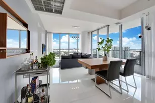 1100 Biscayne Blvd, Miami, FL 33132 - Photo 3