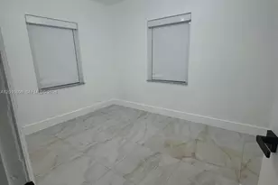 833 NW 75th St, Miami, FL 33150 - Photo 11