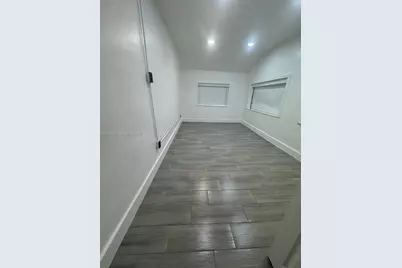 833 NW 75th St, Miami, FL 33150 - Photo 9