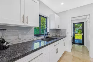 2349 NE 173rd St, North Miami Beach, FL 33160 - Photo 17