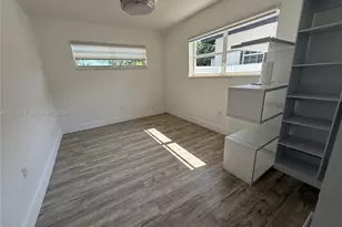 1760 NW 84th St, Miami, FL 33147 - Photo 19