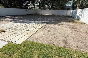 1760 NW 84th St, Miami, FL 33147 - Photo 15