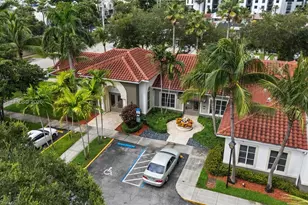 6861 SW 44th St, Miami, FL 33155 - Photo 21
