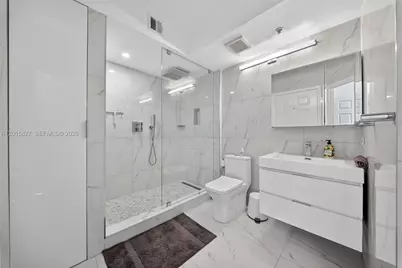 17150 N Bay Rd #2905, Sunny Isles Beach, FL 33160 - Photo 11
