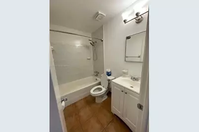 10112 SW 20th St, Miami, FL 33165 - Photo 5