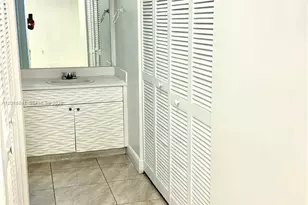6195 W 18th Ave, Hialeah, FL 33012 - Photo 19