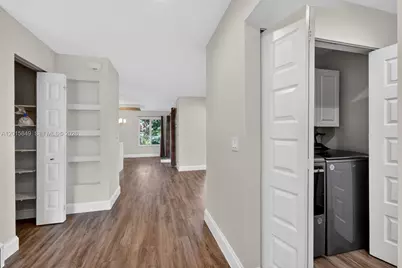 1603 W Harmony Lake Cir #., Davie, FL 33324 - Photo 9
