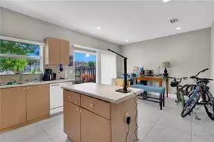 1660 SE 30th St, Homestead, FL 33035 - Photo 15