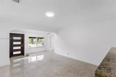 1835 SW 18th St, Miami, FL 33145 - Photo 13